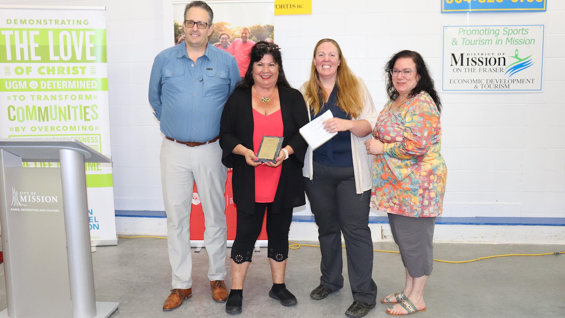 Community Heart Award – Mission Friendship Centre-Ernestine-Award