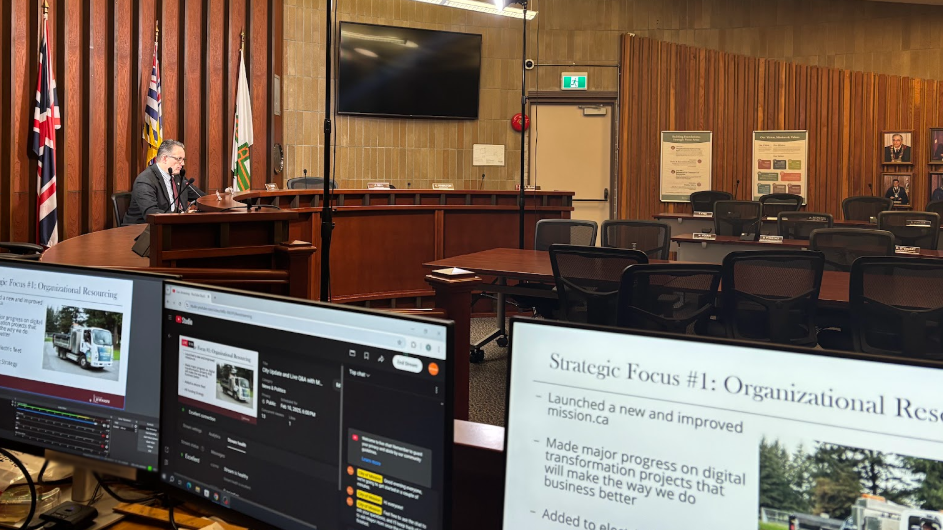 Mayor Horn in Council Chamber