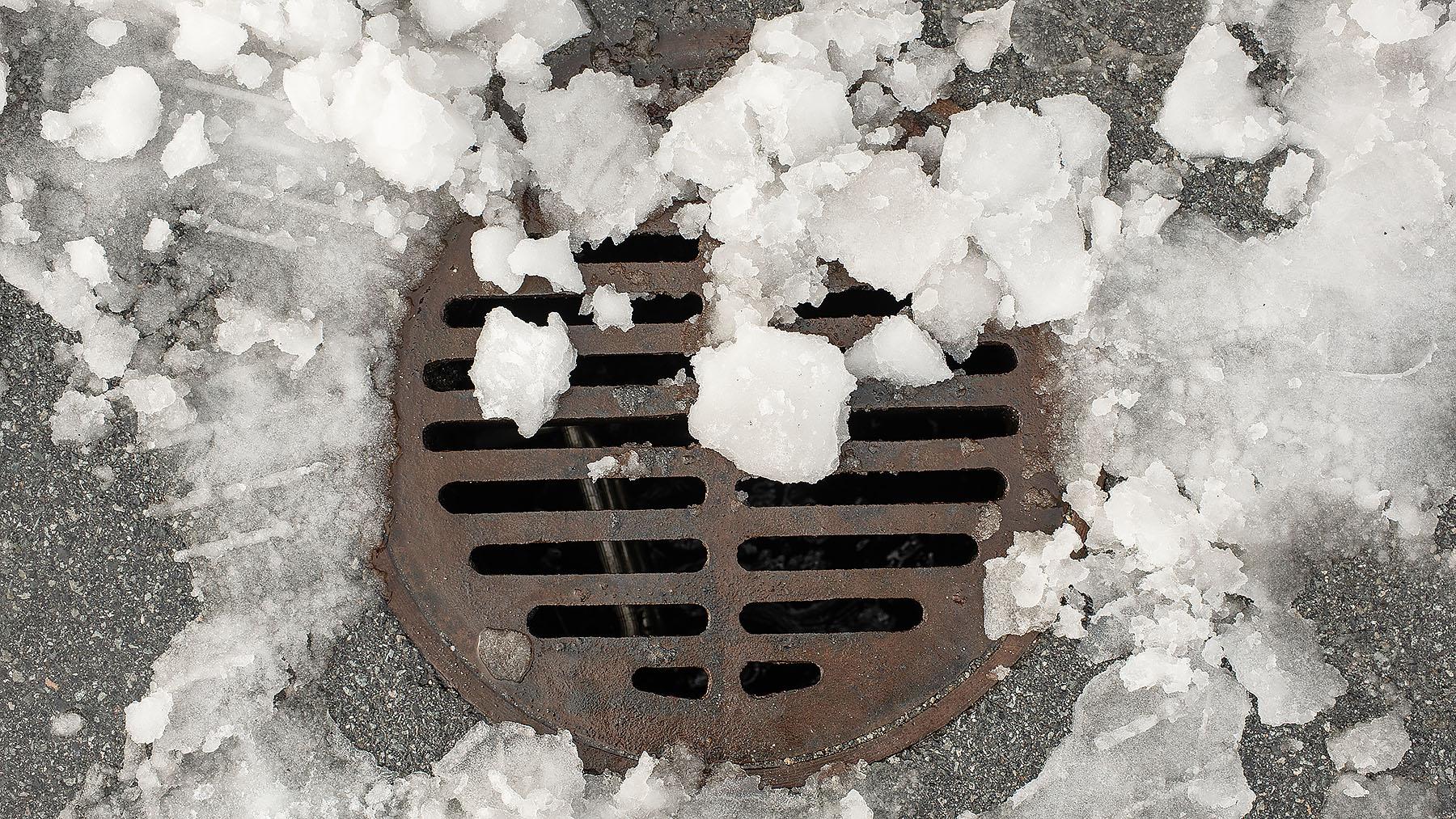 Snow on catch basin